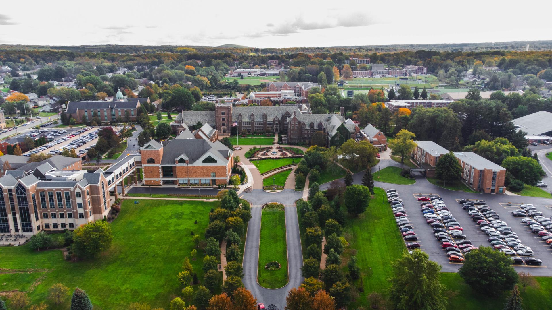 Aerial view of Ĳʿ University campus